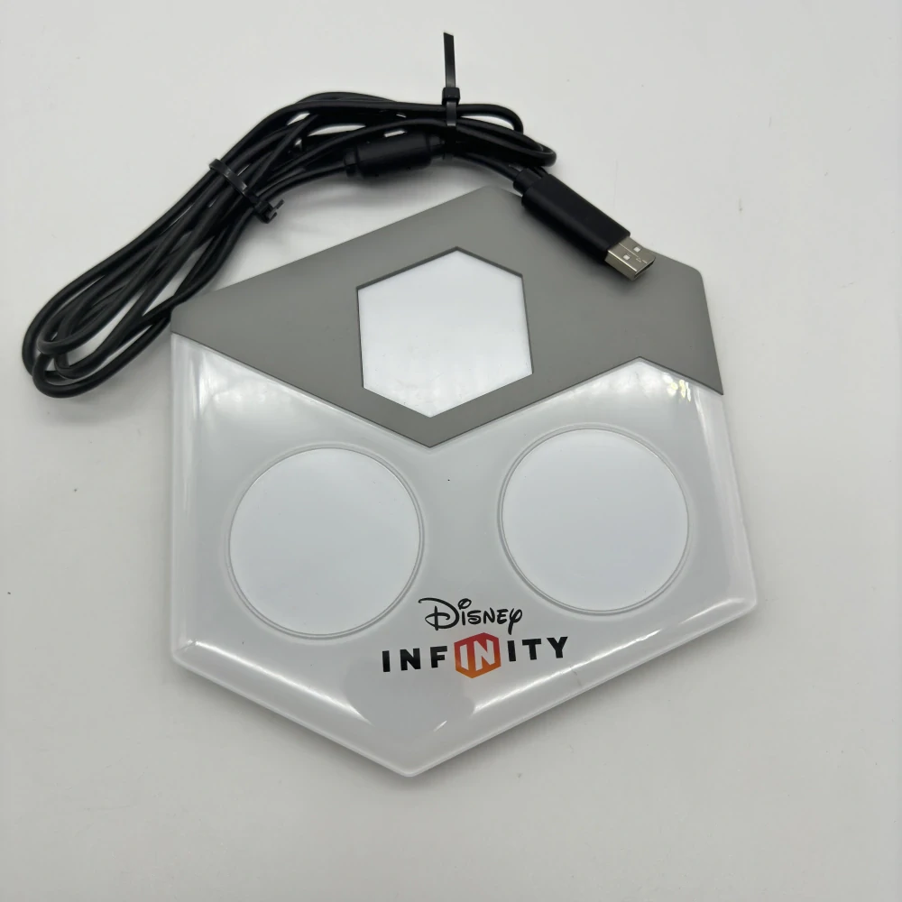 Portál Disney Infinity na PS3 (model INF-8032386) + Star Wars figúrka (model INF-2000202)