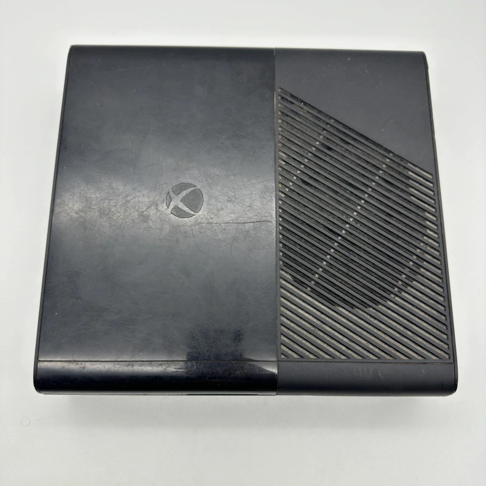 Xbox 360 E (čierna) - RROD - ND