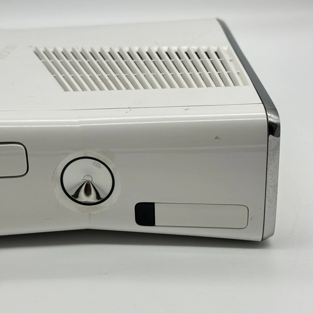 Xbox 360 Slim (biela)