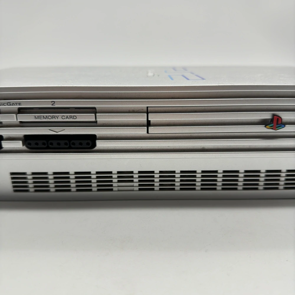 Playstation 2 (FAT) (strieborná) (SCPH-50004)