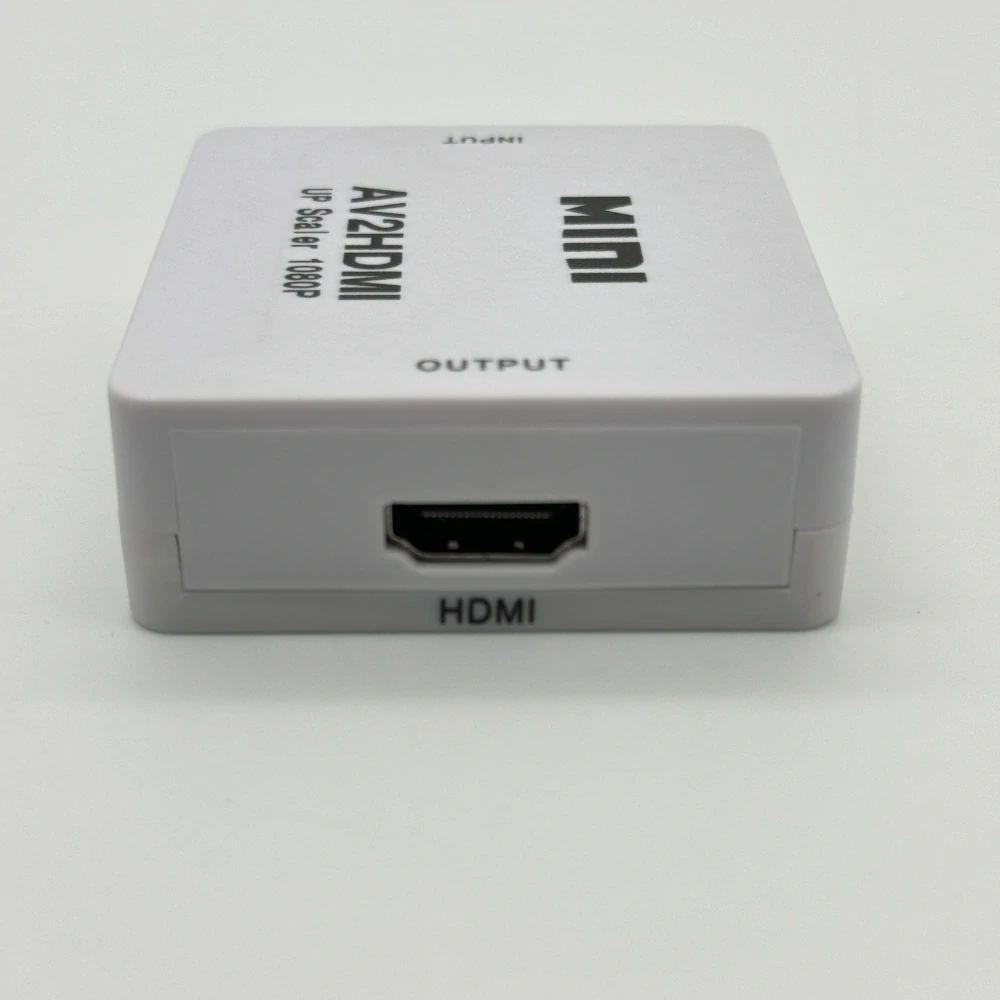 Prevodník AV na HDMI (biely variant)