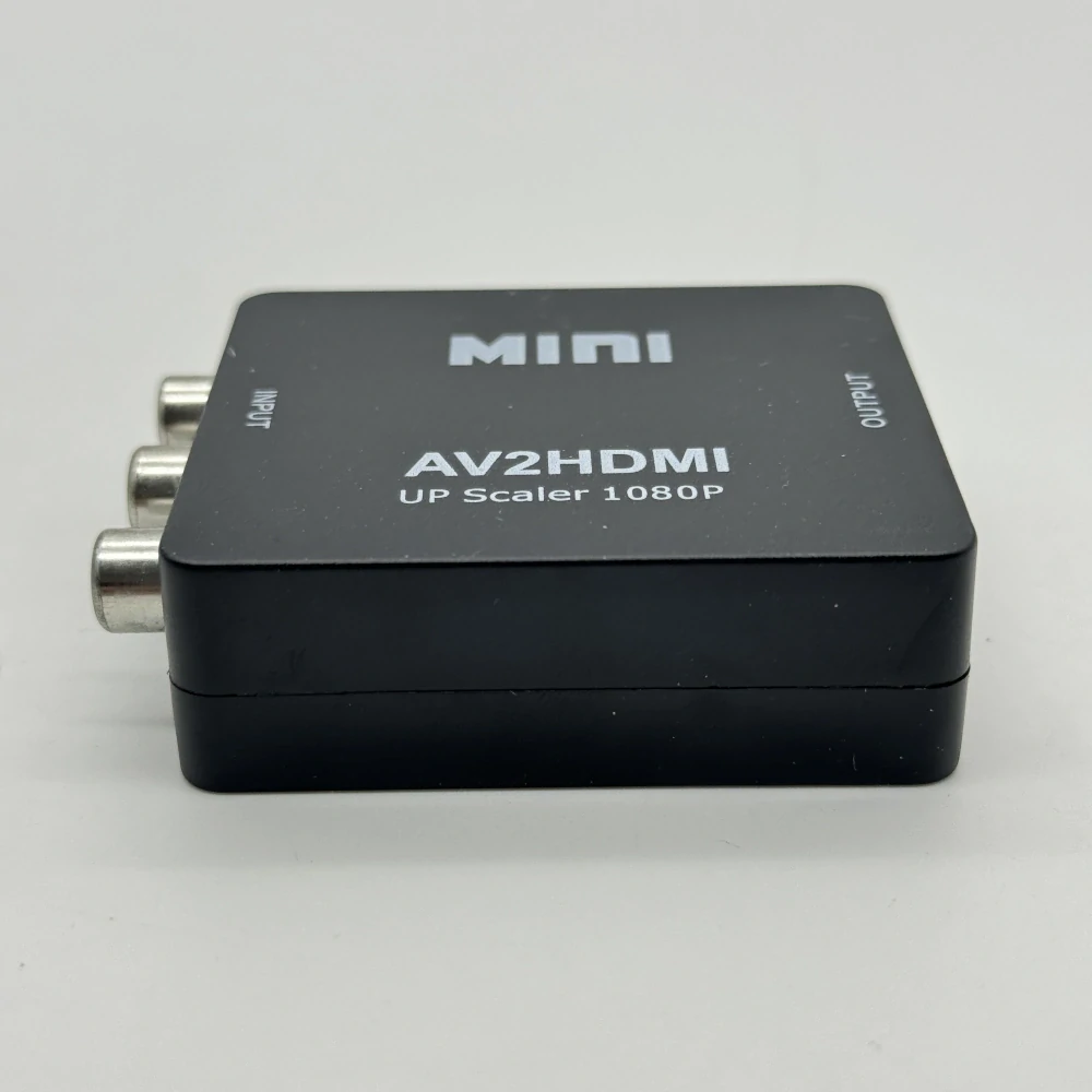 Prevodník AV na HDMI (čierny variant)