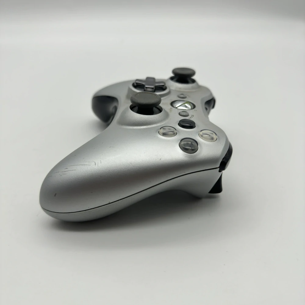 Xbox 360 ovládač (strieborný)