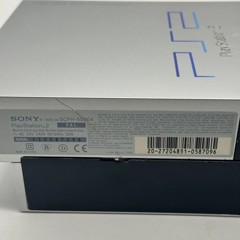 Playstation 2 (FAT) (strieborná) (SCPH-50004)