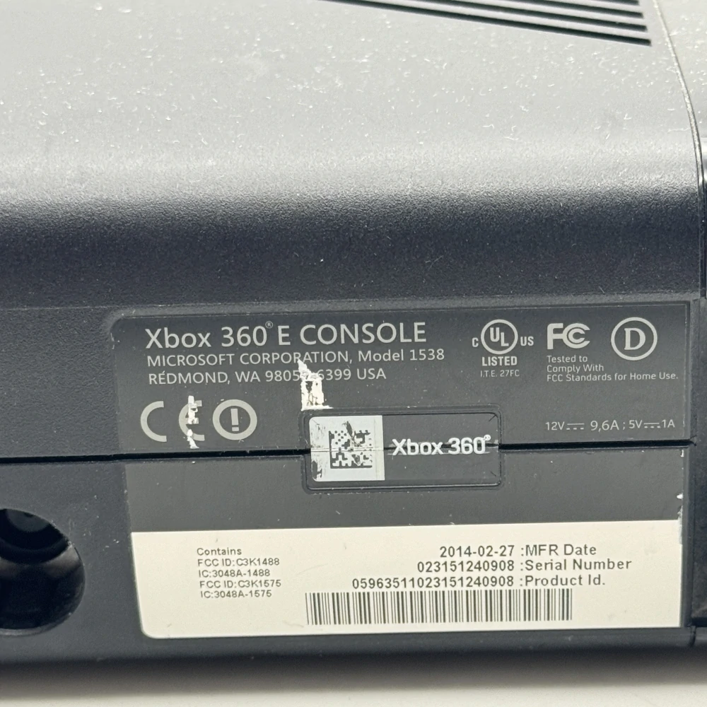 Xbox 360 E (16GB) (čierna)